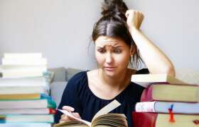 News Dealing with Information Overload Associated with Coursework for College Students