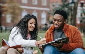 News 8 Tips to Get You Through Your Freshman Year for College Students