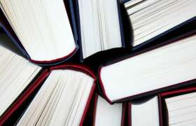 News Selling Textbooks From Home: What to Know for College Students