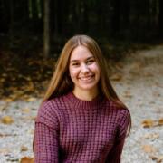 UW-Green Bay Roommates Kaitlyn Oechsner Seeks University of Wisconsin-Green Bay Students in Green Bay, WI