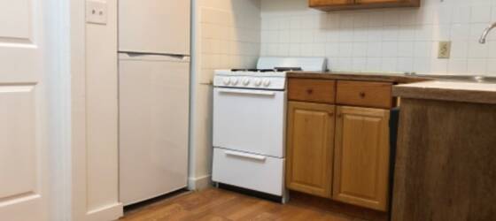 Brandeis Housing 3BR next to Northeastern University Great Location for Brandeis University Students in Waltham, MA