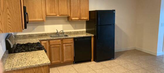 Colchester Housing Milton 3 Bedroom 2 bathroom with balcony! for Colchester Students in Colchester, VT
