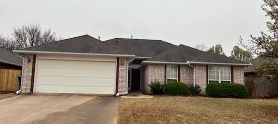 OSU Housing Charming 3 Bed/2 Bath Single Family Home in Stillwater, OK - Available 5/1/24 - $1800 for Oklahoma State University Students in Stillwater, OK