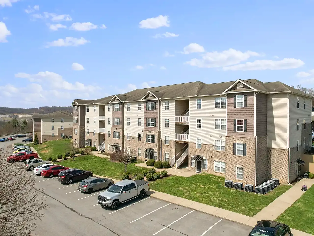 Pierpont Community & Technical College Housing Mountain Valley Apt for Pierpont Community & Technical College Students in Fairmont, WV