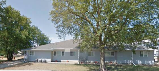 Sioux City Housing Apartment for Rent.  421 Dakota Street, Akron Iowa for Sioux City Students in Sioux City, IA