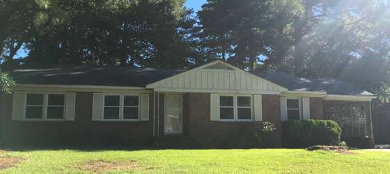 East Carolina Housing 3 Bed 2 Bath in the quiet heart of Greenville for East Carolina University Students in Greenville, NC