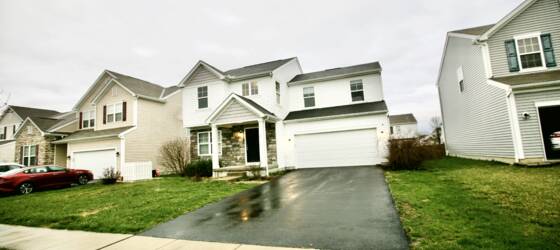 Otterbein Housing Beautiful 3BD 2.5 BA Grove City home w 2 car garage for Otterbein College Students in Westerville, OH