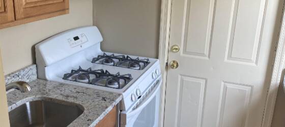 Johns Hopkins Housing 1 Bedroom 1 Bath Apartment in West Baltimore for Johns Hopkins University Students in Baltimore, MD