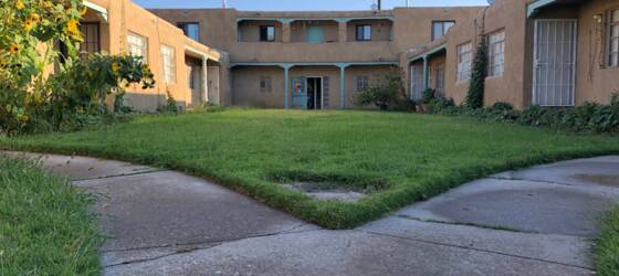 New Mexico Housing Updated 2 Bedroom End Unit in Beautiful Vintage Courtyard Complex for New Mexico Students in , NM