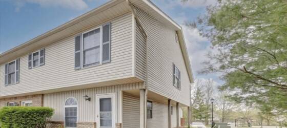 Indiana University Housing 3 Bed 3 Bath - Move in ASAP (Short Term Lease) for Indiana Students in Bloomington, IN