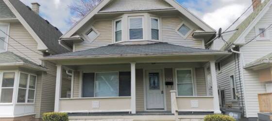 Owens Housing Spacious house with walk-in closet & 2-car garage! for Owens Community College Students in Toledo, OH