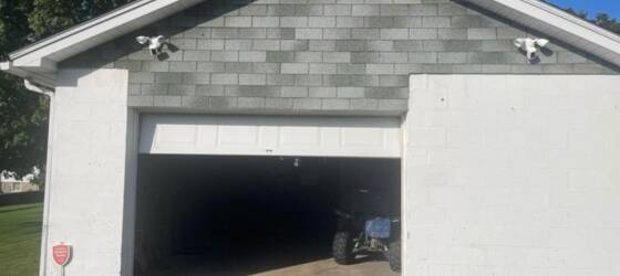 Lackawanna College Housing Oversized Garage for Rent for Lackawanna College Students in Scranton, PA