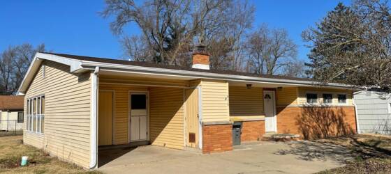 Purdue Housing 3 Bedroom W/ Large Basement Available Now Through July 19th, 2024! for Purdue University Students in West Lafayette, IN