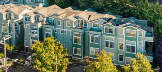 University of Washington Housing Fully furnsihed 3 bedroom Townhome in Eastlake for University of Washington Students in Seattle, WA