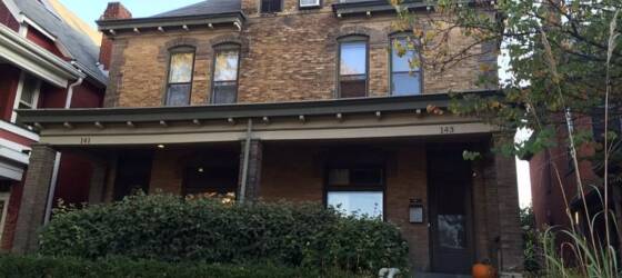 Ohio State Housing Large 4 Bedroom near Goodale Park for Ohio State University Students in Columbus, OH