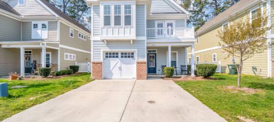 Regent Housing Newer Single Family house in a safe small community for Regent University Students in Virginia Beach, VA