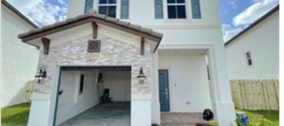 FIU Housing Westview Brand new town house for Florida International University Students in Miami, FL