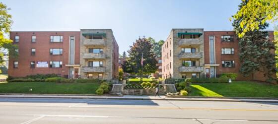 Pittsburgh Housing 221D- Royal Gardens! Available August 1, 2024; Lease will end July 27, 2025 for Pittsburgh Students in Pittsburgh, PA