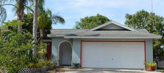 Florida Tech Housing Adorable 3 Bedrooms and 2 Bathroom Home For Rent for Florida Institute of Technology Students in Melbourne, FL