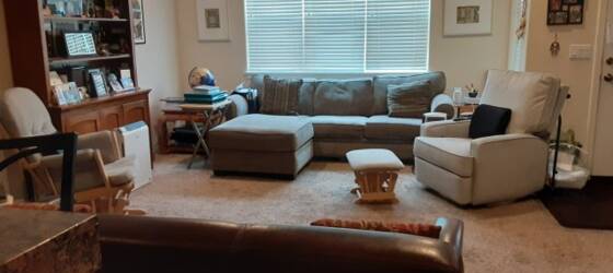 Marylhurst Housing Furnished Room + Living Space in Lovely Townhome  for Marylhurst University Students in Marylhurst, OR