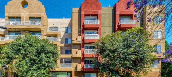 CalArts Housing Marlon Manor Apts for California Institute of the Arts Students in Valencia, CA