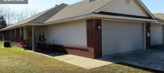 Fort Smith Housing Fantastic Townhouse In Alma, 3BR/2 Bath for Fort Smith Students in Fort Smith, AR