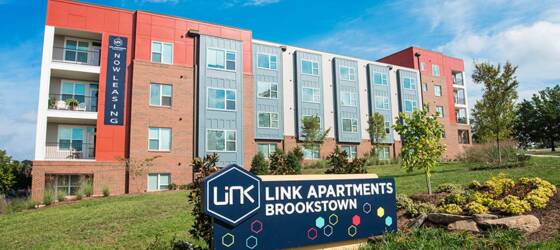 High Point Housing Link Apartments® Brookstown for High Point Students in High Point, NC