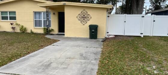 Loraines Academy Inc Housing 2 bed 1 bath SFH for Loraines Academy Inc Students in Saint Petersburg, FL