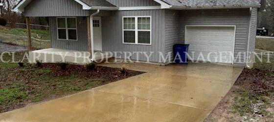 Lee Housing Newly constructed House w/ 3 Bedroom! for Lee University Students in Cleveland, TN
