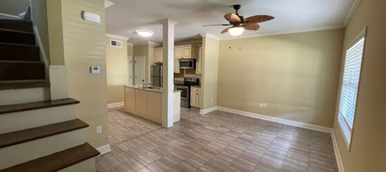 Ole Miss Housing 3 Bed/2.5 Bath for University of Mississippi Students in University, MS