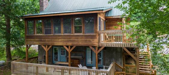 App State Housing Gorgeous Cabin Home In Vilas for Appalachian State University Students in Boone, NC