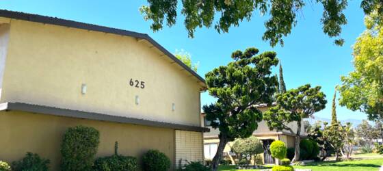Pomona Housing Spacious 2 bedroom townhouse in Upland!! for Pomona College Students in Claremont, CA